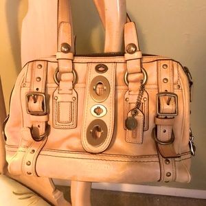 Beautiful Coach Leather shoulder bags !!!